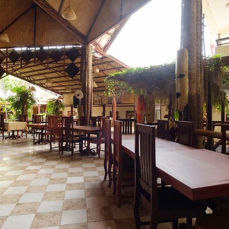 Oyo 621 De Loro Inn Puerto Princesa Eksteriør billede